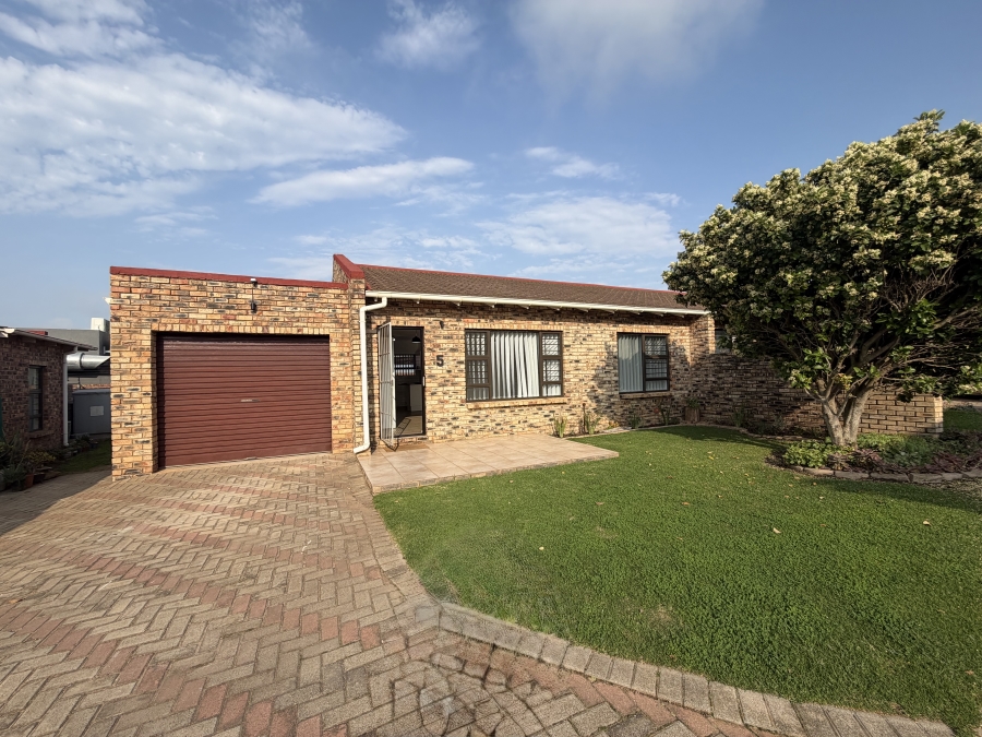 2 Bedroom Property for Sale in Jeffreys Bay Central Eastern Cape